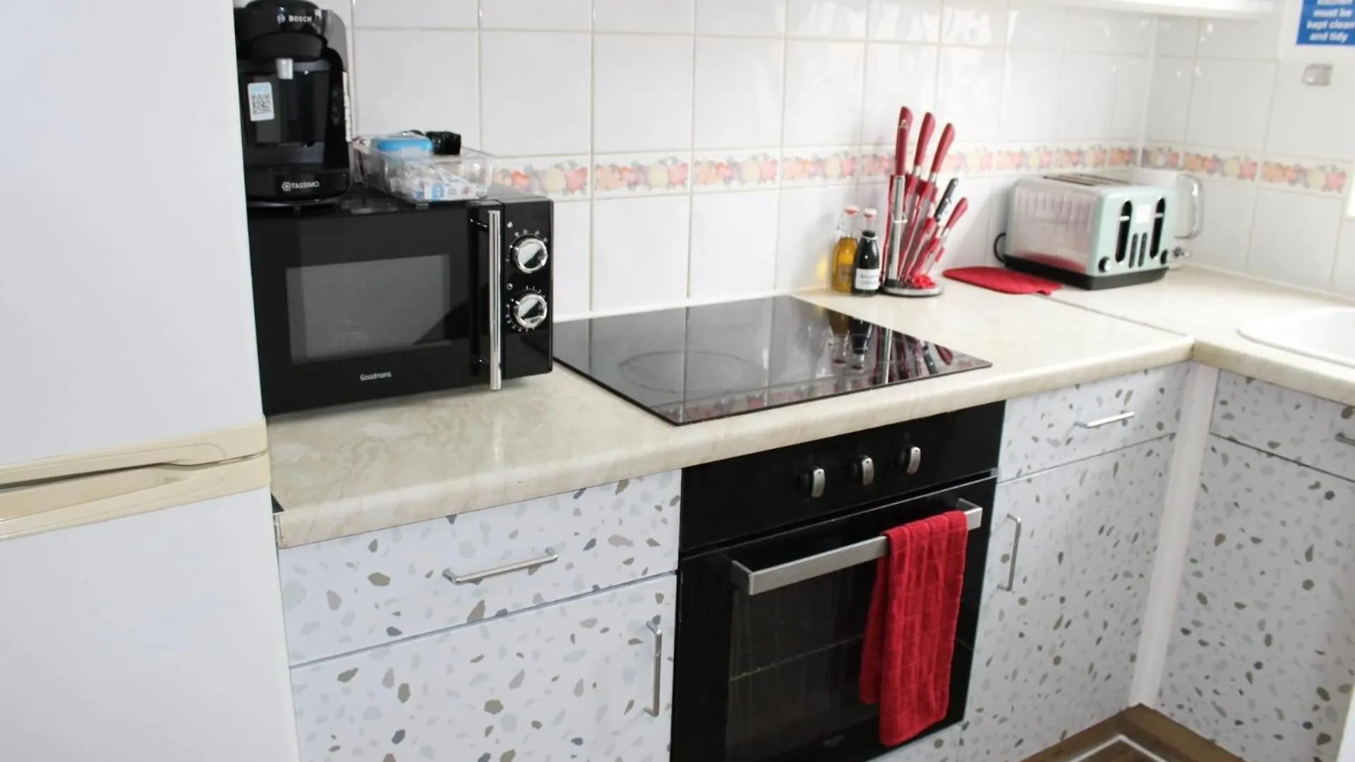 Juniper Apartment - 2 Bedroom Goodmayes Reino Unido